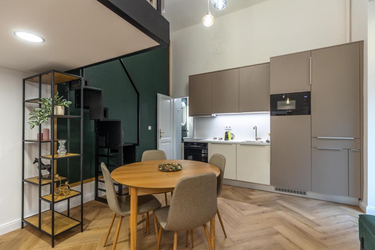 Downtown Luxury Apartment Boedapest Buitenkant foto